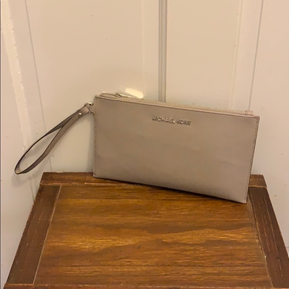 Michael Kors Clutch
